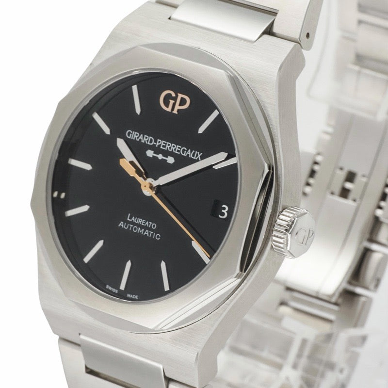 芝柏 (Girard-Perregaux) 81010-11-636-11A Laureato 42毫米无限版腕表,全球限量188枚,缟玛瑙和不锈钢材质