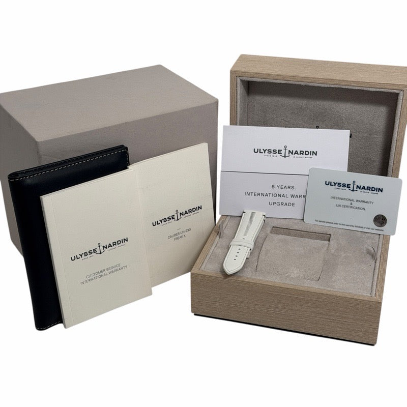 Ulysse Nardin 2303-270/00 Freak X Ice 全球限量版 100 枚,白色钛金属