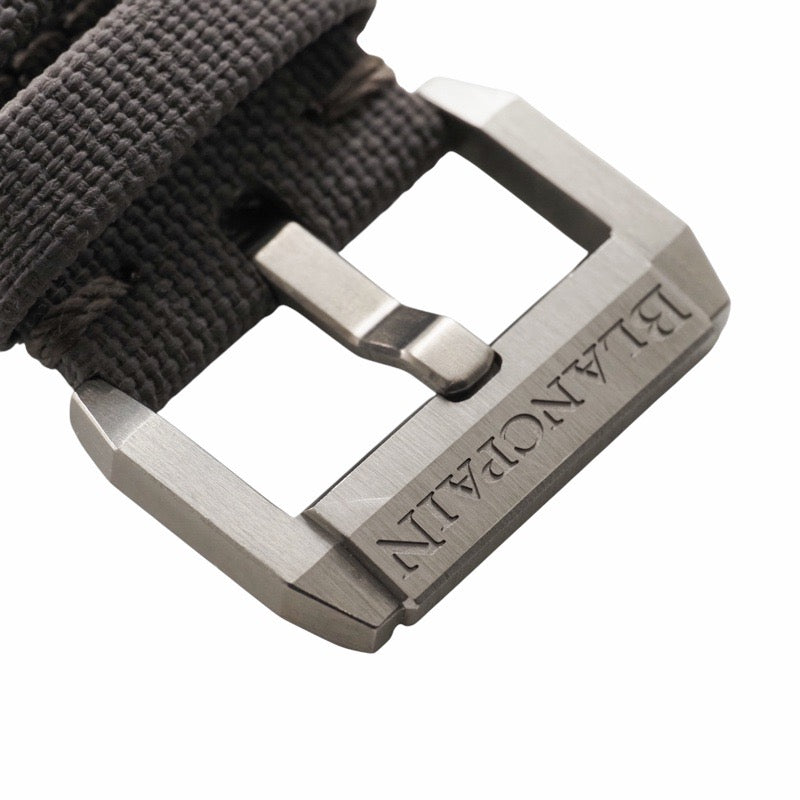 ブランパン 5000-1210-G52A フィフティファゾムス バチスカーフ グレー チタン