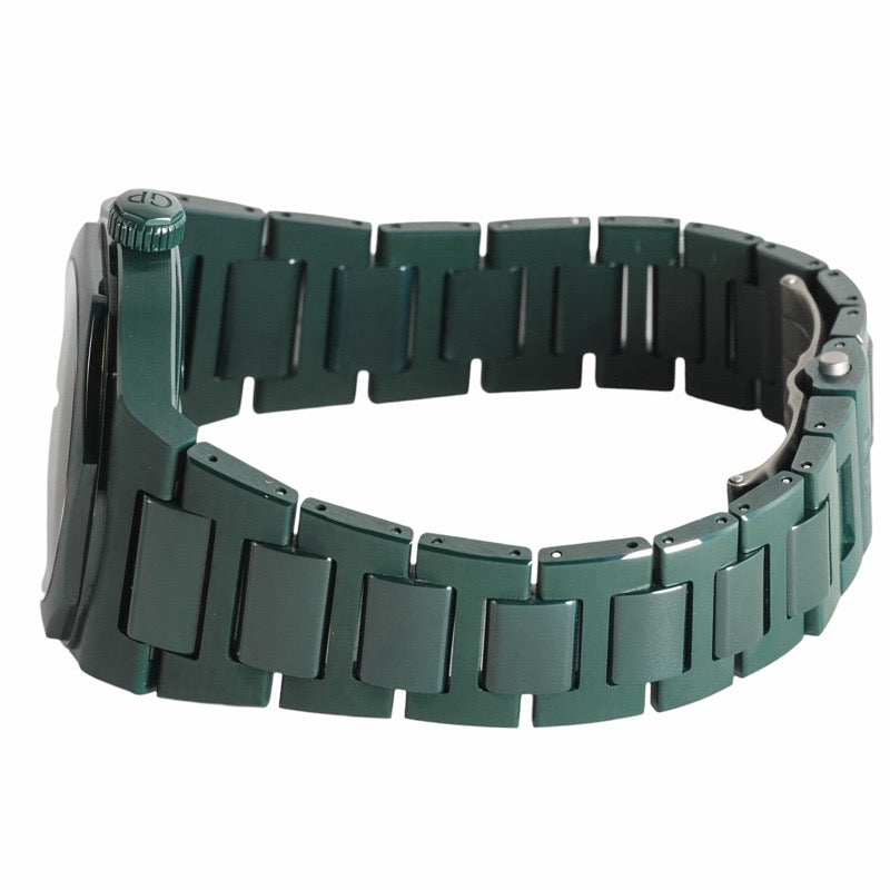 芝柏 (Girard-Perregaux) 81010-32-3081-1CX Laureato 阿斯顿·马丁限量版腕表,全球限量 388 枚,绿色陶瓷材质