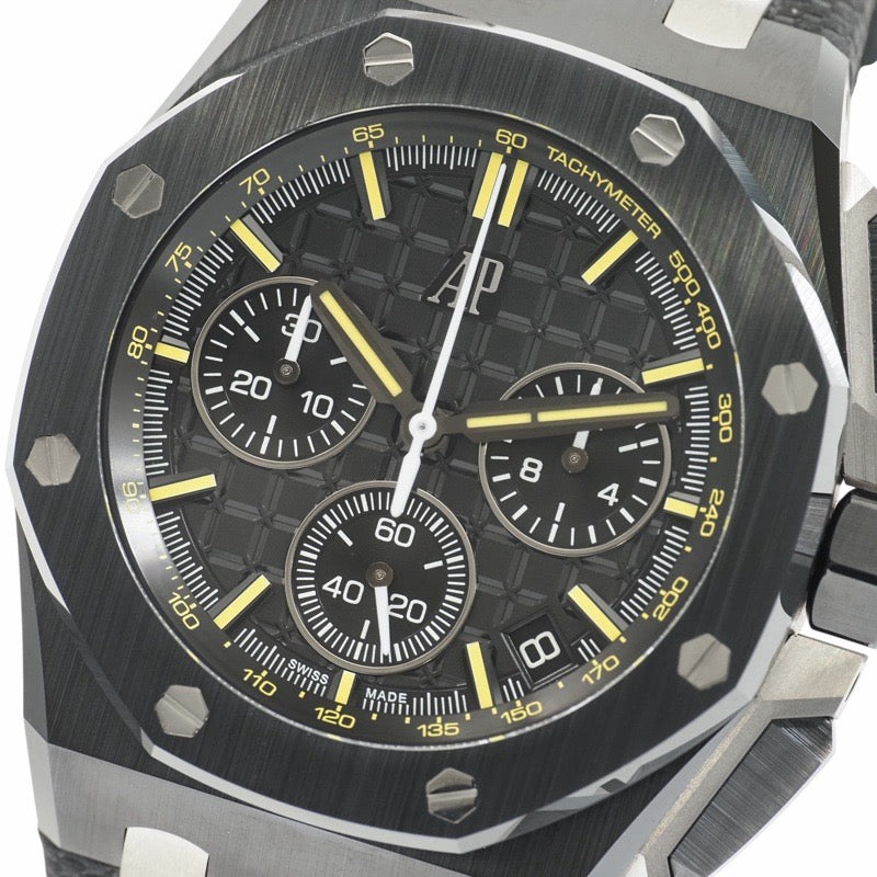 爱彼 (Audemars Piguet) 26420CE.OO.A005VE.01 皇家橡树离岸型计时码表,限量发行 500 枚,黑色陶瓷表壳