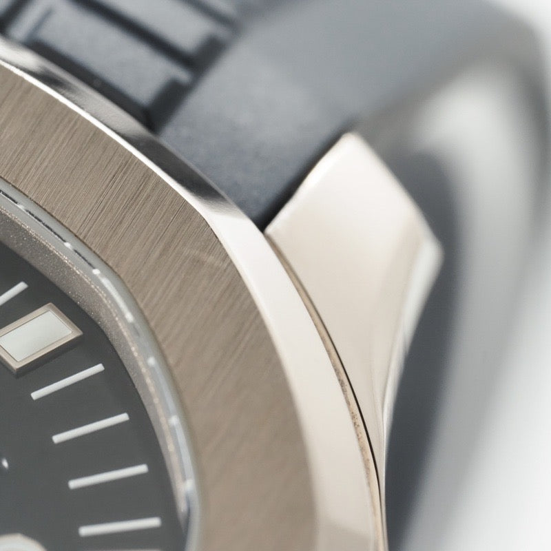 Patek Philippe 5168G-001 Aquanaut Warranty Certificate 2020 Blue White Gold