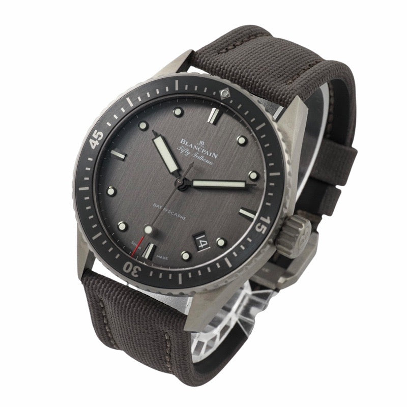 ブランパン 5000-1210-G52A フィフティファゾムス バチスカーフ グレー