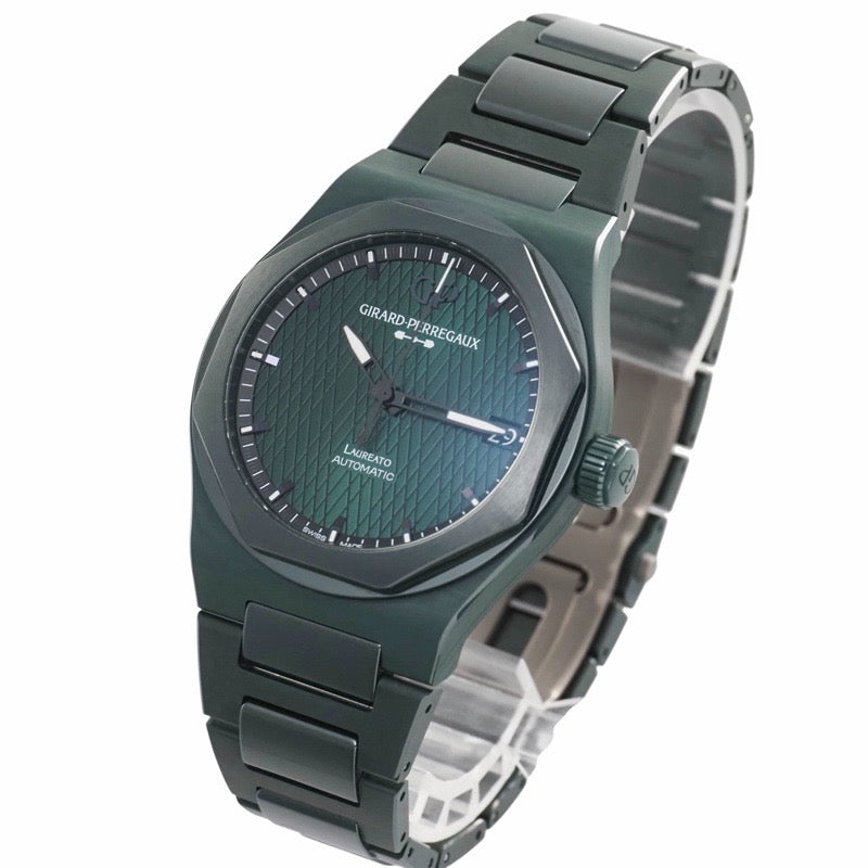 芝柏 (Girard-Perregaux) 81010-32-3081-1CX Laureato 阿斯顿·马丁限量版腕表，全球限量 388 枚，绿色陶瓷材质