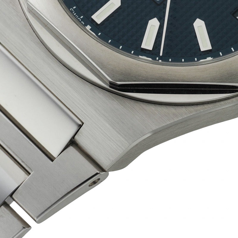 芝柏 (Girard-Perregaux) 81010-11-431-11A Laureato 42mm 蓝色不锈钢